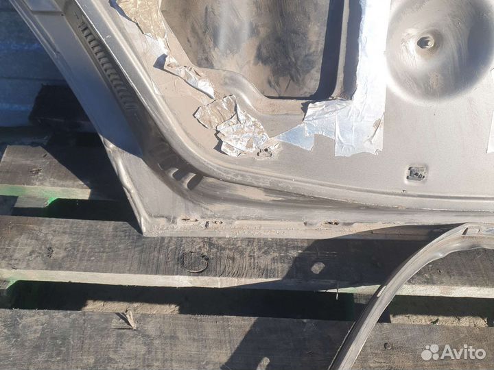 Задняя левая дверь Ваз 2110-2112