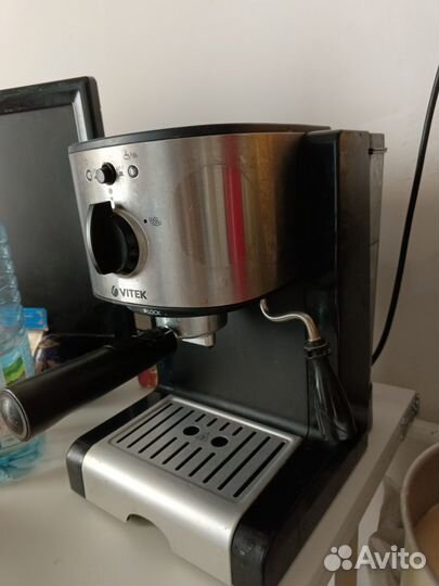 Продам кофеварку Vitek