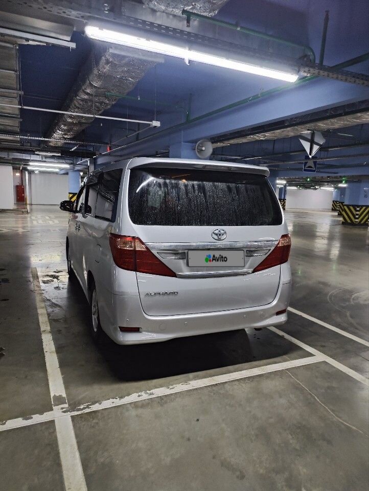 Toyota Alphard: фото владельца