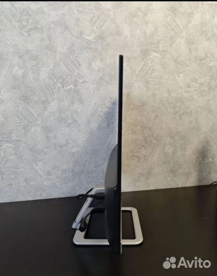 Монитор HP22es