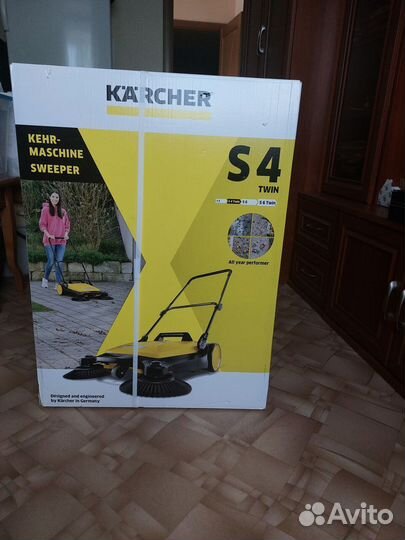 Продаю подметальную машину karcher S4 twin