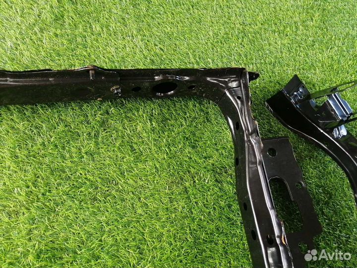 Рамка радиатора Toyota Rav4 ASA44 2015