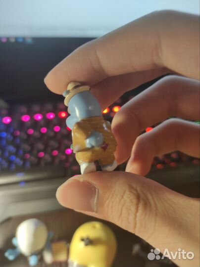 Бегемот киндер сюрприз