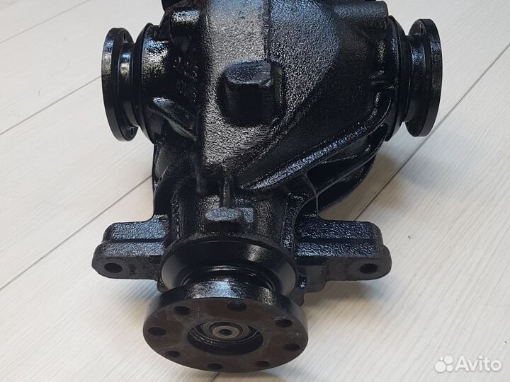 Задний редуктор BMW X3 E83 N52 4.44