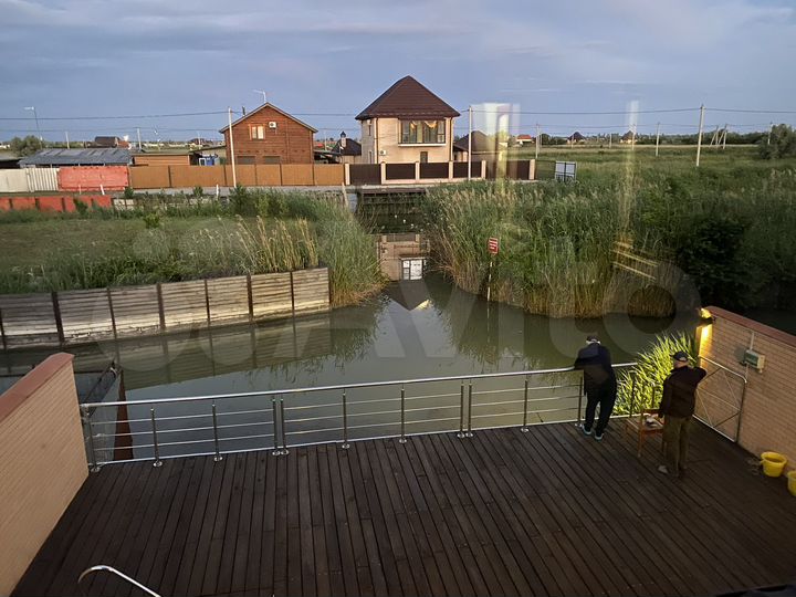 Коттедж 108 м² на участке 4 сот.