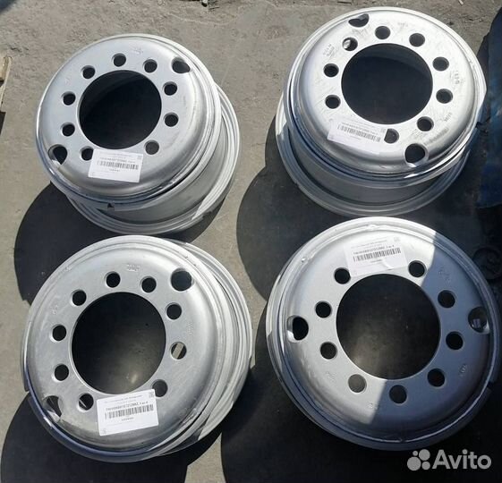 Диск радиус R15на низкорамный трал на шину 8.25R15