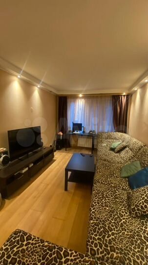 3-к. квартира, 64,4 м², 1/10 эт.