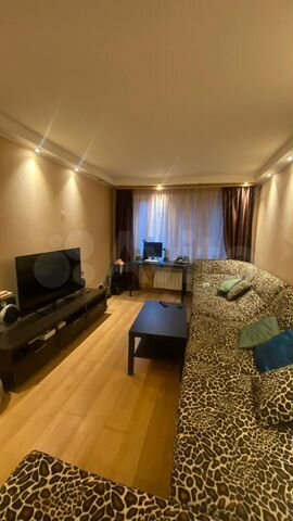 3-к. квартира, 64,4 м², 1/10 эт.