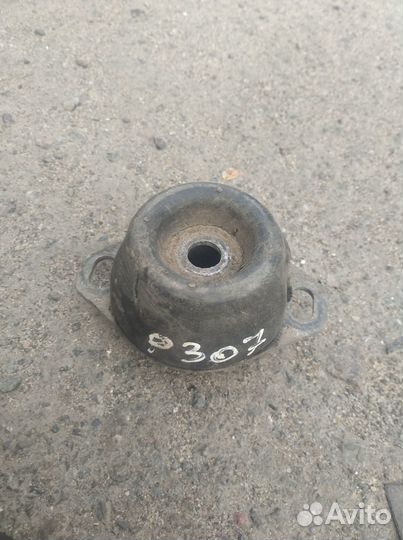 Кронштейн Пежо 307