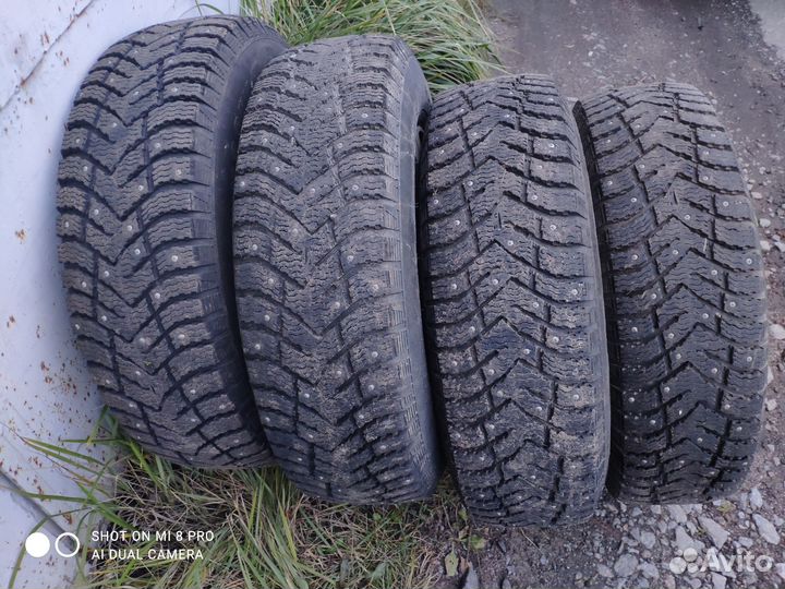 Шины 215 70 16 зимние бу