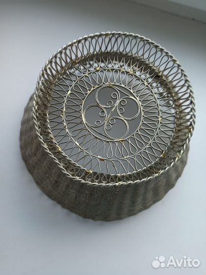 Сухарницы и фруктовница