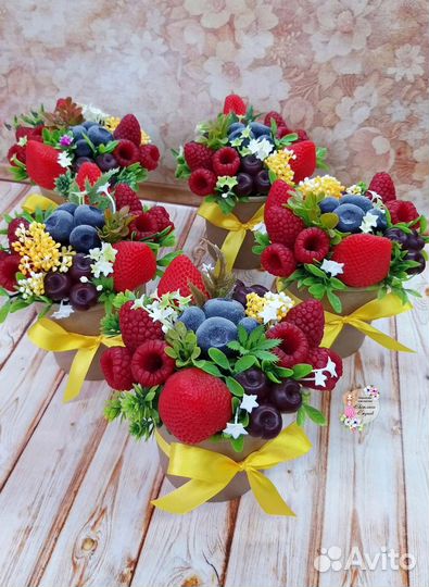 Букет из ягод. Ручная работа. Сувенирное мыло