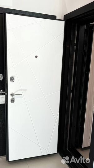 Дверь входная металлическая