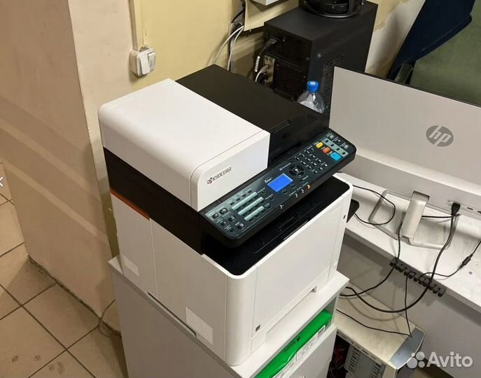 Лазерный цветной kyocera m5521cdn