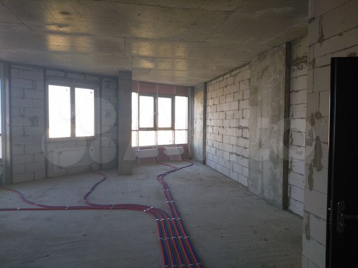 3-к. квартира, 90 м², 35/42 эт.