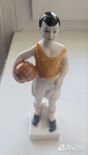 Юный футболист