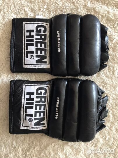 Боксерские перчатки