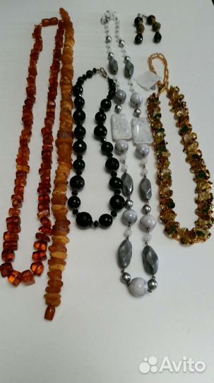 Бусы из натуральных камней