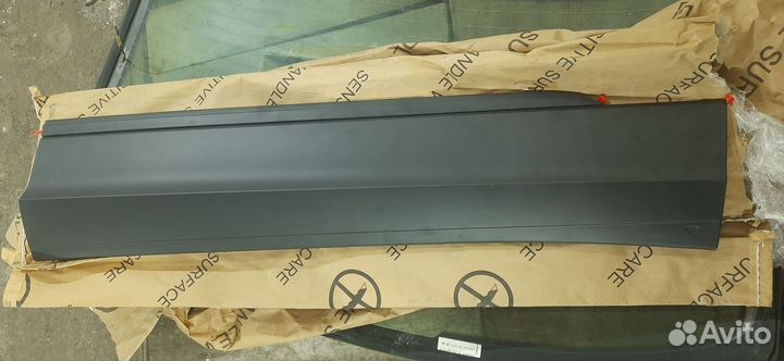 Уплотнитель передней двери Passat B8