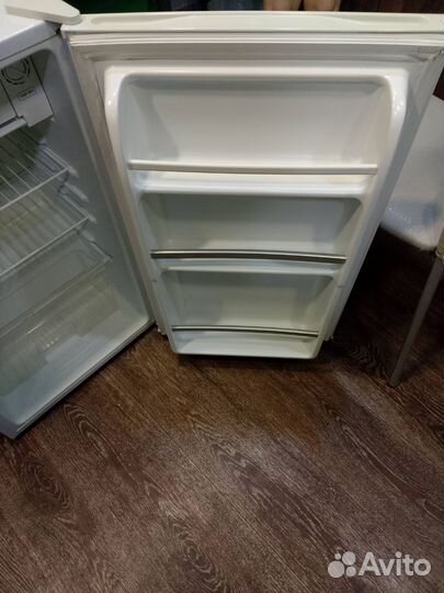 Холодильник маленький