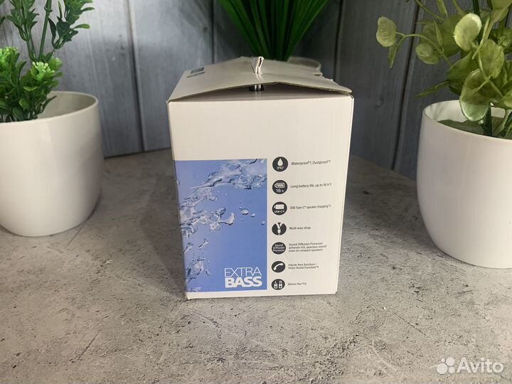 Новая портативная колонка Bluetooth Sony SRX-XB13