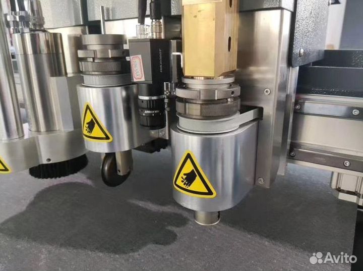 Планшетный режущий плоттер T-CUT DC 2040 PRO