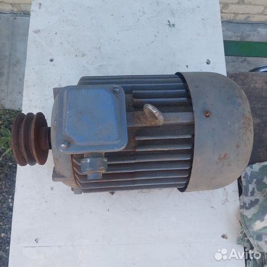 Двигатель асинхронный