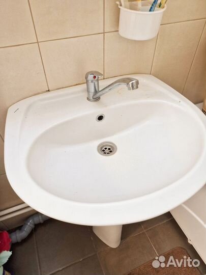 Раковина в ванную бу