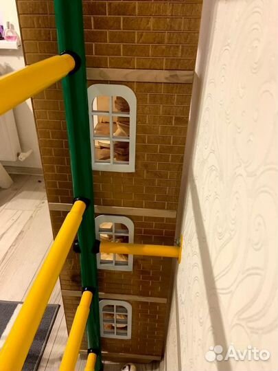 Детский стеллаж домик