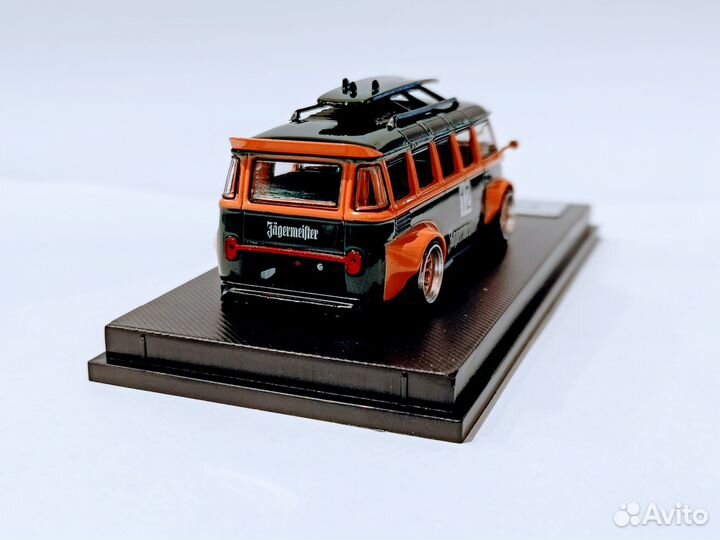 Модель VW T1 Jagermeister 1:64