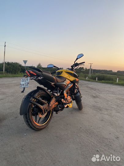 Bajaj pulsar ns200