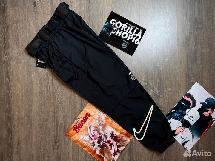 Спортивые штаны Nike XS/S