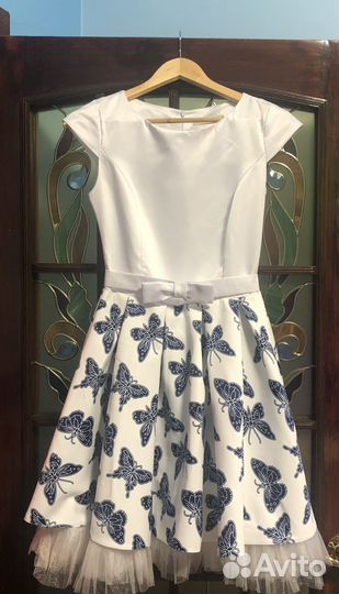 Нарядное платье 42-44