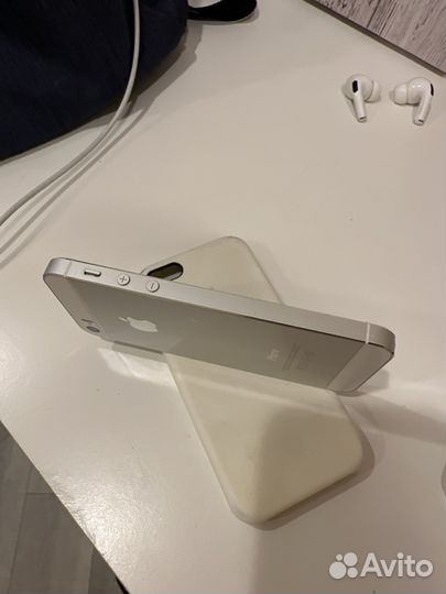 Телефон iPhone 5s