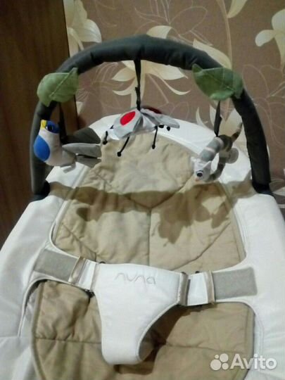 Шезлонг Nuna Leaf