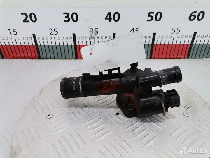 Корпус термостата Renault Modus 2004 110605536R