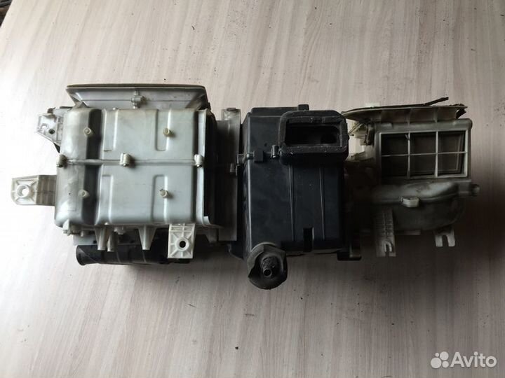 Корпус печки отопителя Nissan Cefiro A32 с1994-200