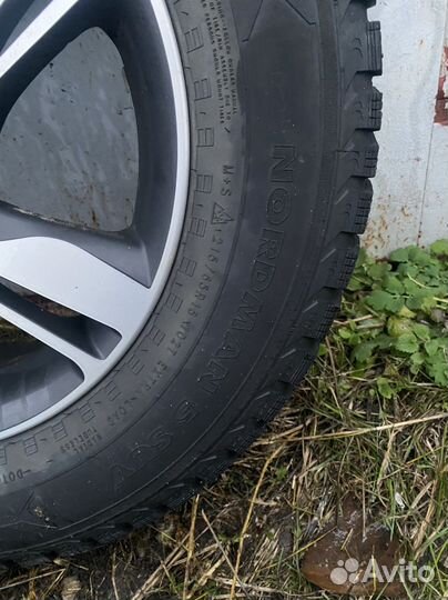 Nokian Tyres Nordman 5 SUV 215/65 R16