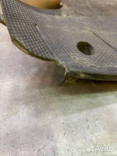 Пластик Yamaha Jog Z-2 5BM Пол Yamaha Оригинал