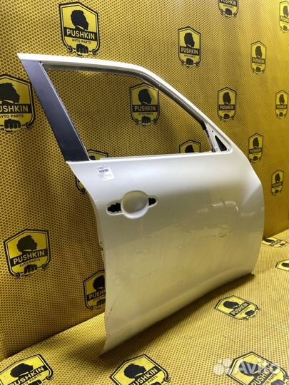 Дверь передняя правая Nissan Juke