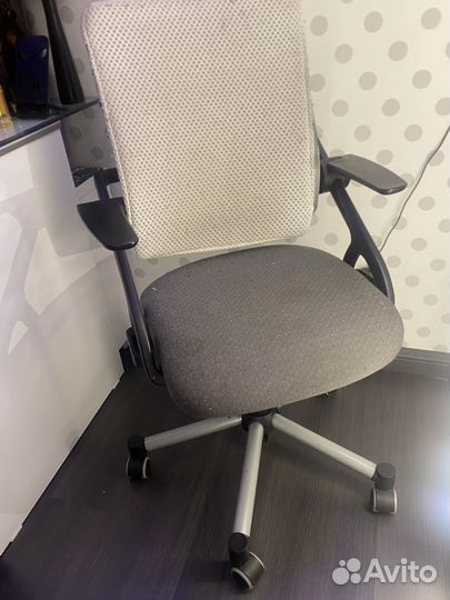 Компьютерный стул белый бу