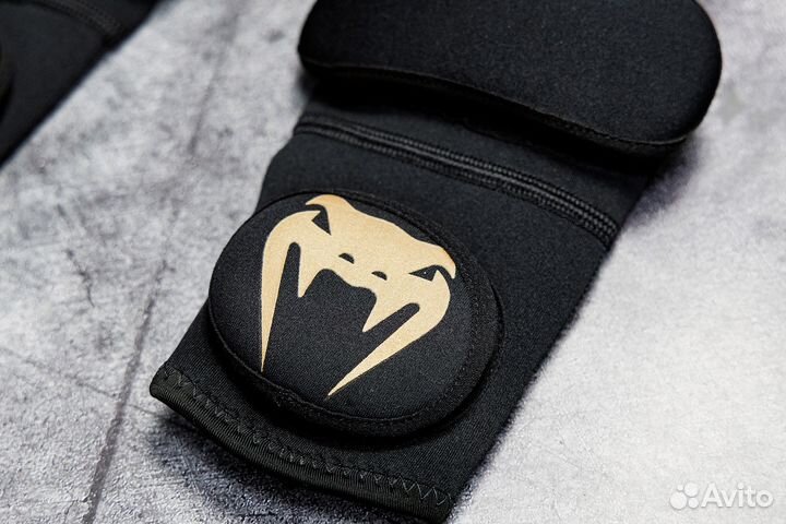 Защита ног Venum,нейлон Black