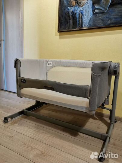 Приставная кроваткаКолыбель Chicco Next2Me Magic