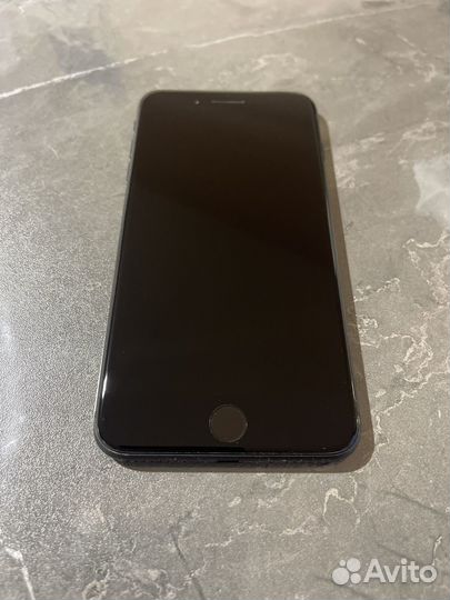 iPhone 8 Plus, 64 ГБ