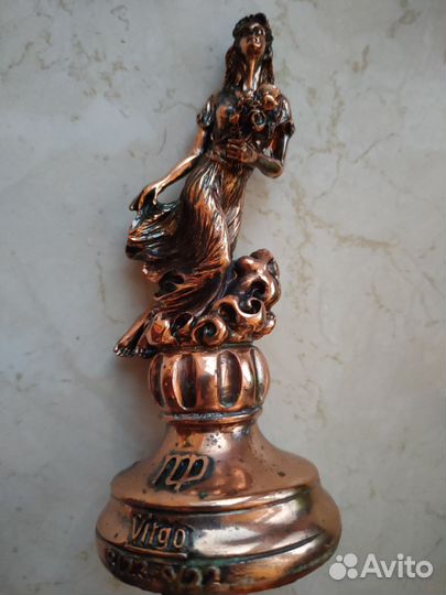 Статуэтка Дева