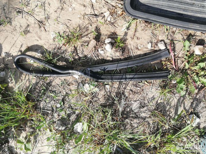 Уплотнитель Мерседес W210