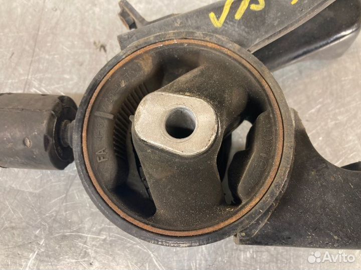 Подушка двигателя Toyota Corolla E150 2ZR