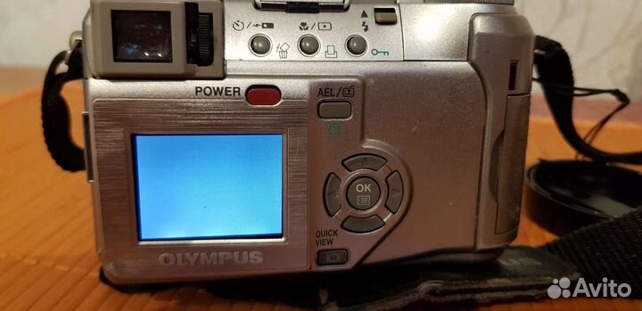 Компактный фотоаппарат