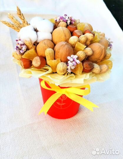 Композиция ореховая