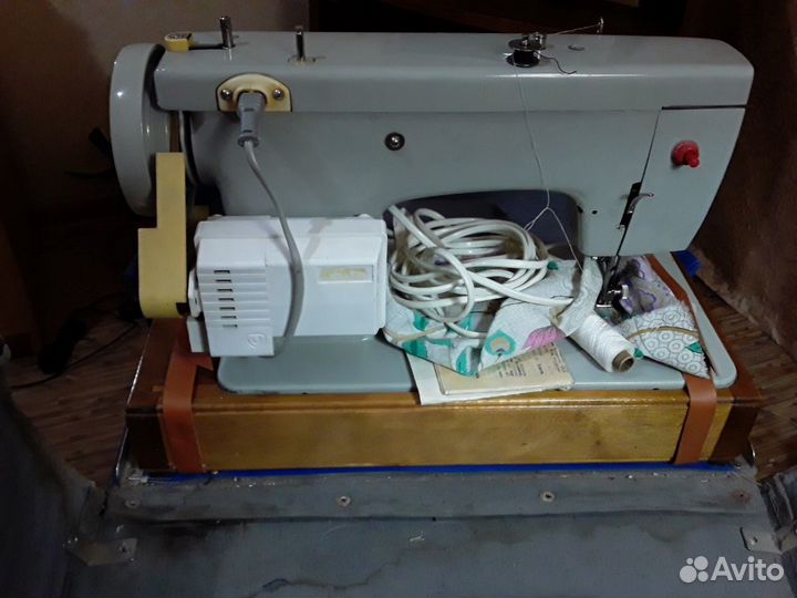 Швейная машина